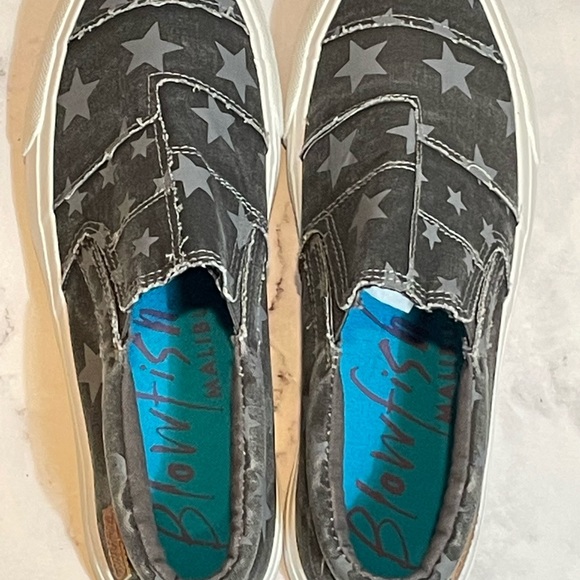 Blowfish Malibu Stars Play Sneaker - Picture 8 of 8